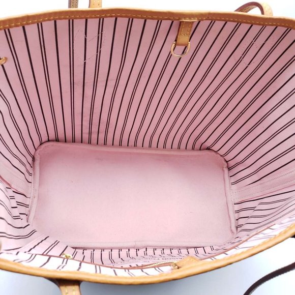 Louis Vuitton Neverfull MM Monogram Tote Bag - Picture 11 of 15